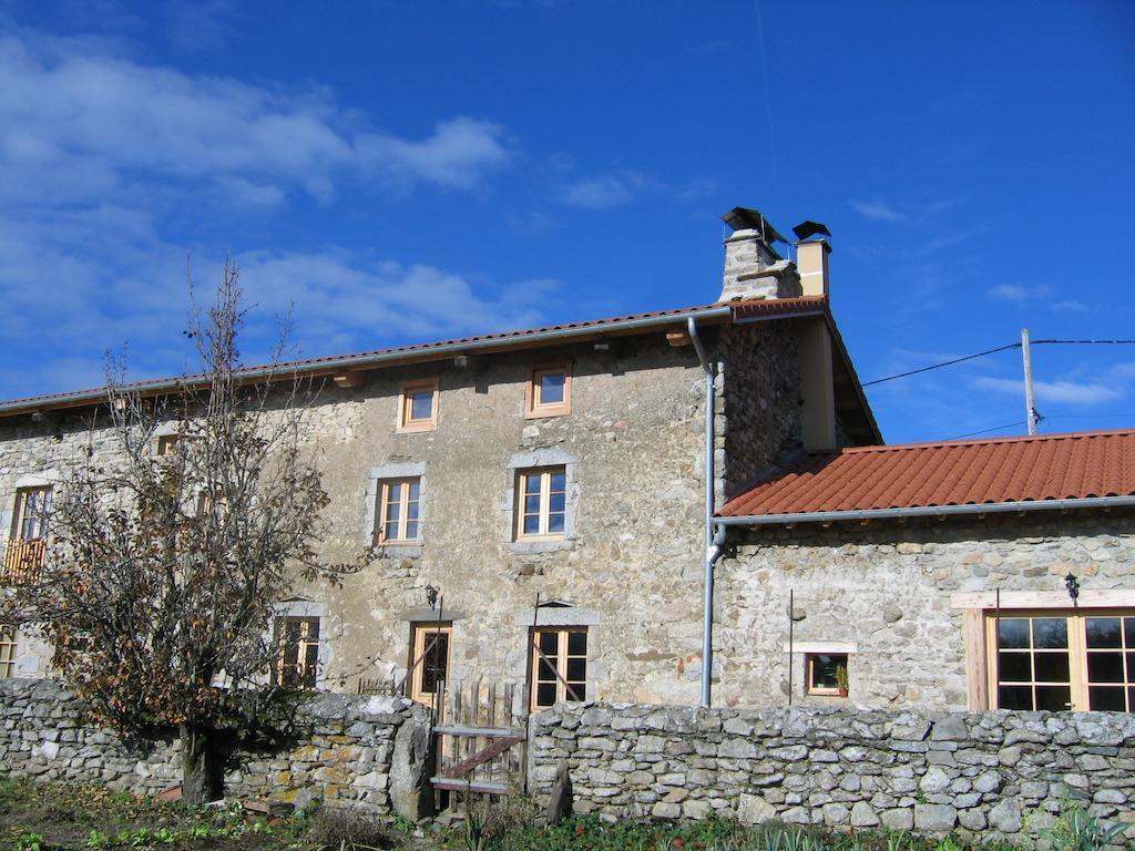 La Ferme Des Genets Bed & Breakfast Medeyrolles ภายนอก รูปภาพ