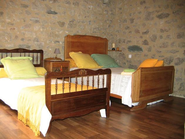 La Ferme Des Genets Bed & Breakfast Medeyrolles ภายนอก รูปภาพ